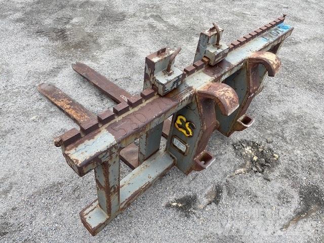 CAT 950 G forks Dakšas