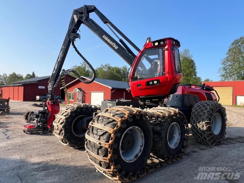 Komatsu 951 Harvesteri