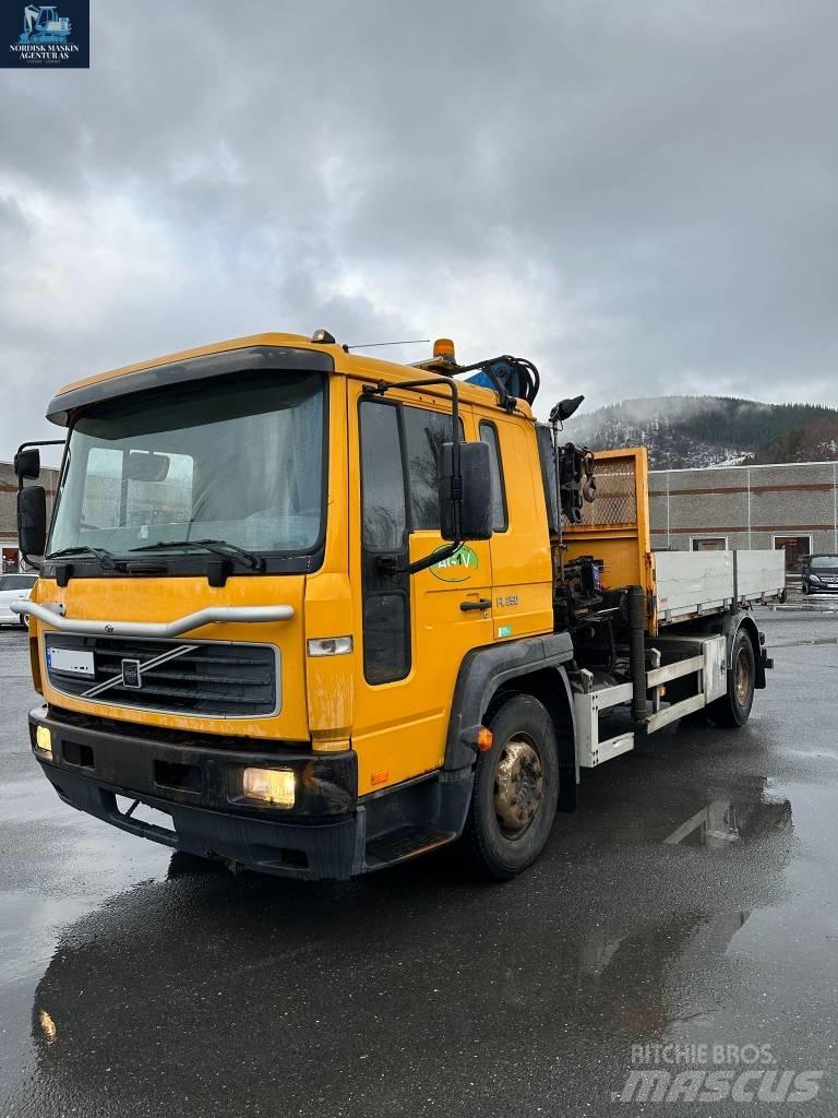 Volvo FL 250 Smagās mašīnas ar celtni