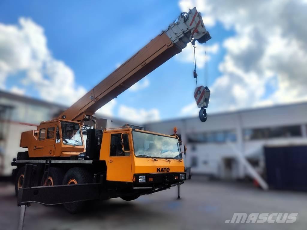 Kato KA 400 E Visurgājēji celtņi