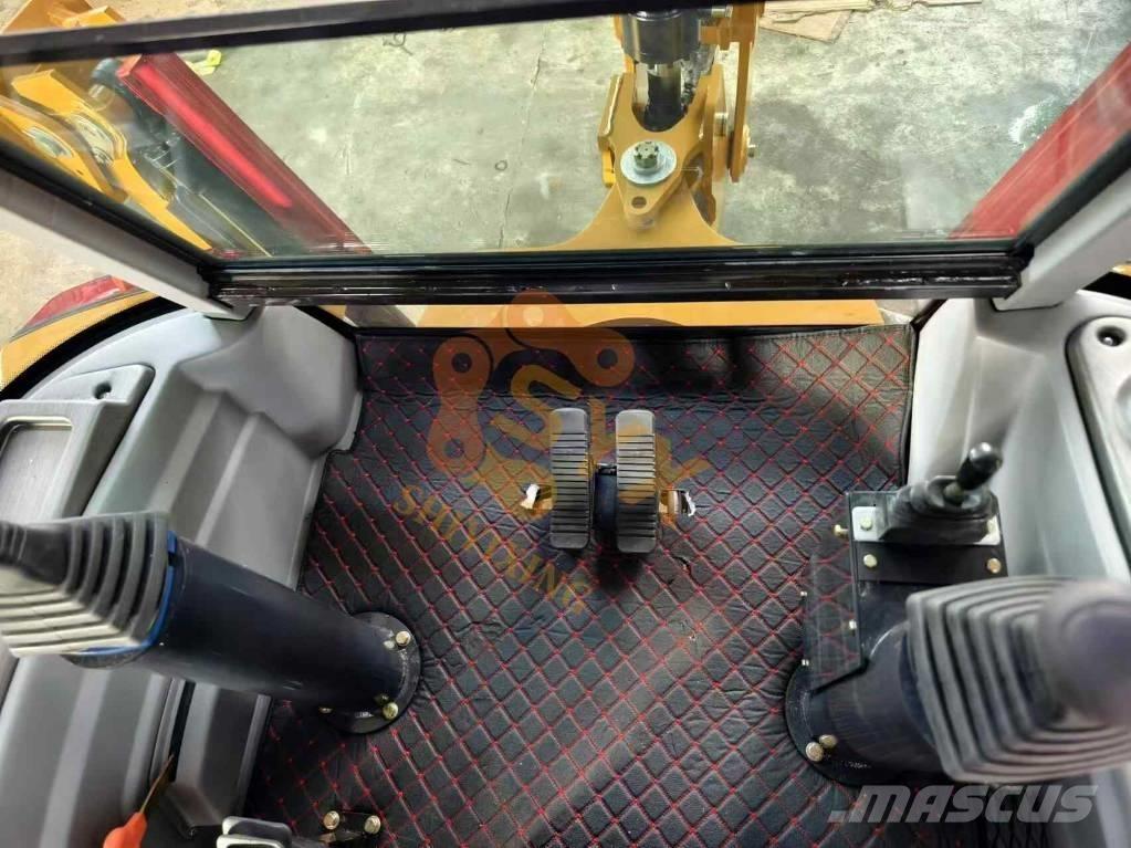 CAT 420 F Ekskavatori-iekrāvēji