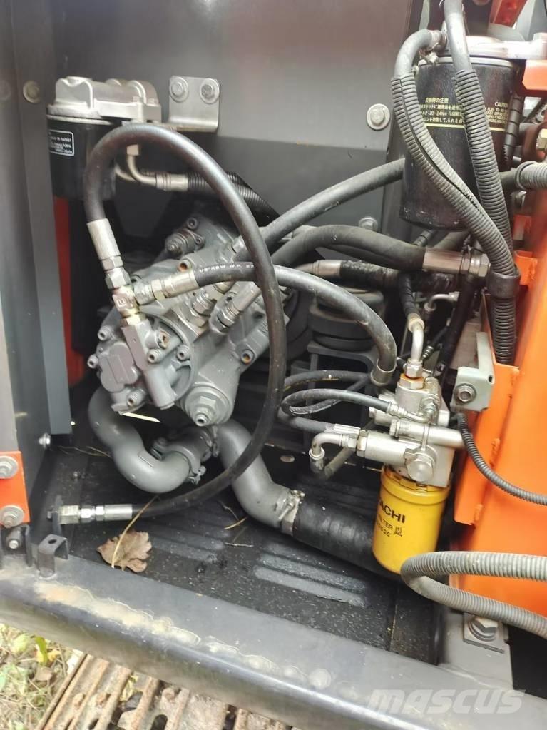 Hitachi ZX 70 Vidēja lieluma ekskavatori 7 t - 12 t
