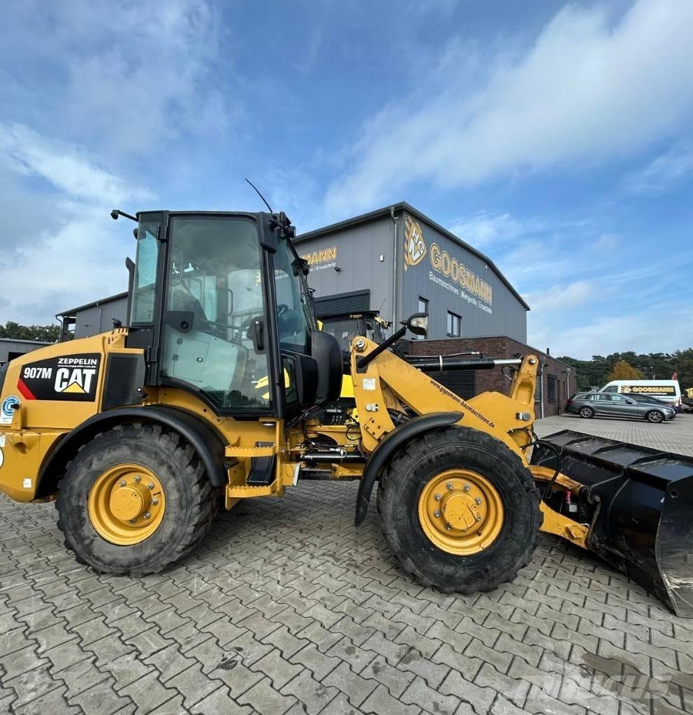 CAT 907 M Iekrāvēji uz riteņiem