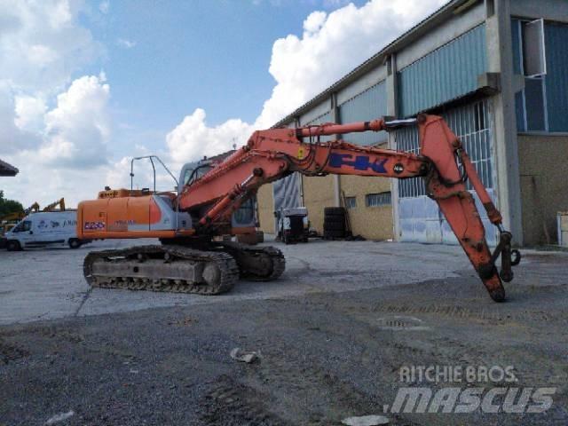 Fiat-Kobelco E 235 Kāpurķēžu ekskavatori