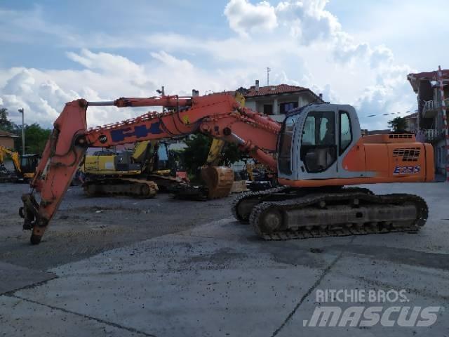 Fiat-Kobelco E 235 Kāpurķēžu ekskavatori