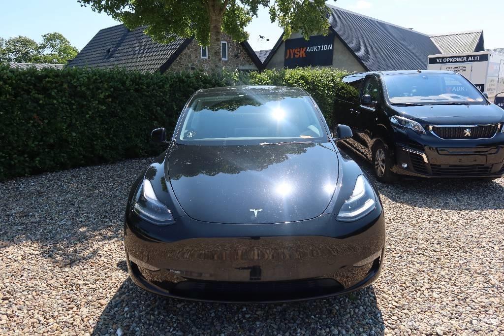 Tesla Model Y Automašīnas