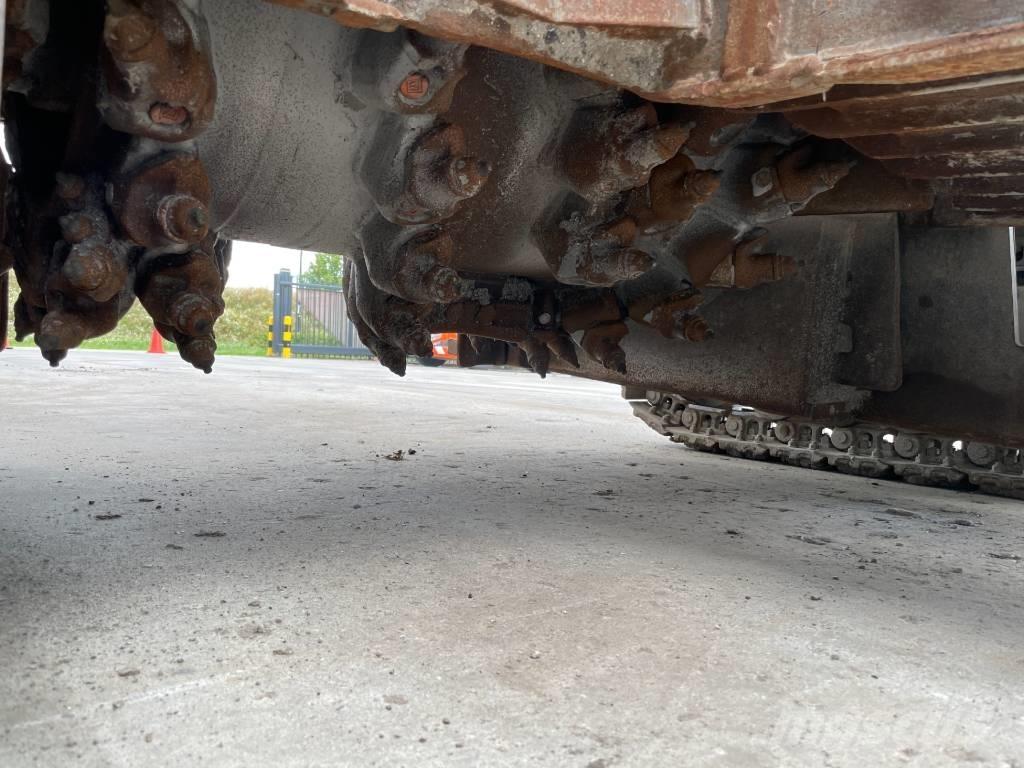 Wirtgen W 100 F Asfalta dzesēšanas iekārtas