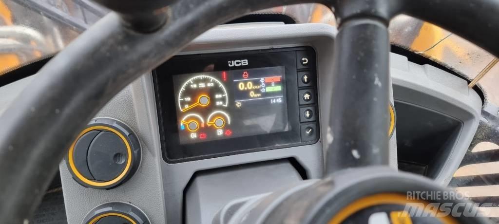 JCB 427 Agri Iekrāvēji uz riteņiem