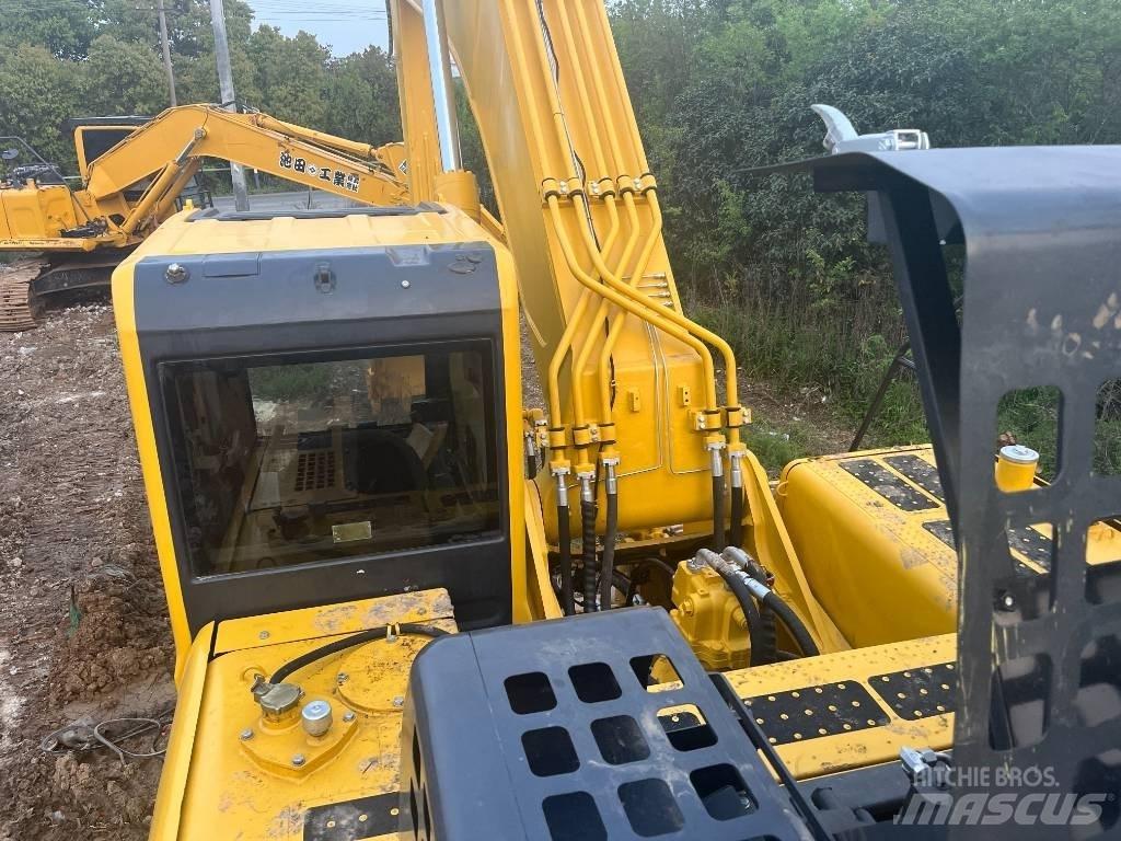 Komatsu PC 450-8 Kāpurķēžu ekskavatori