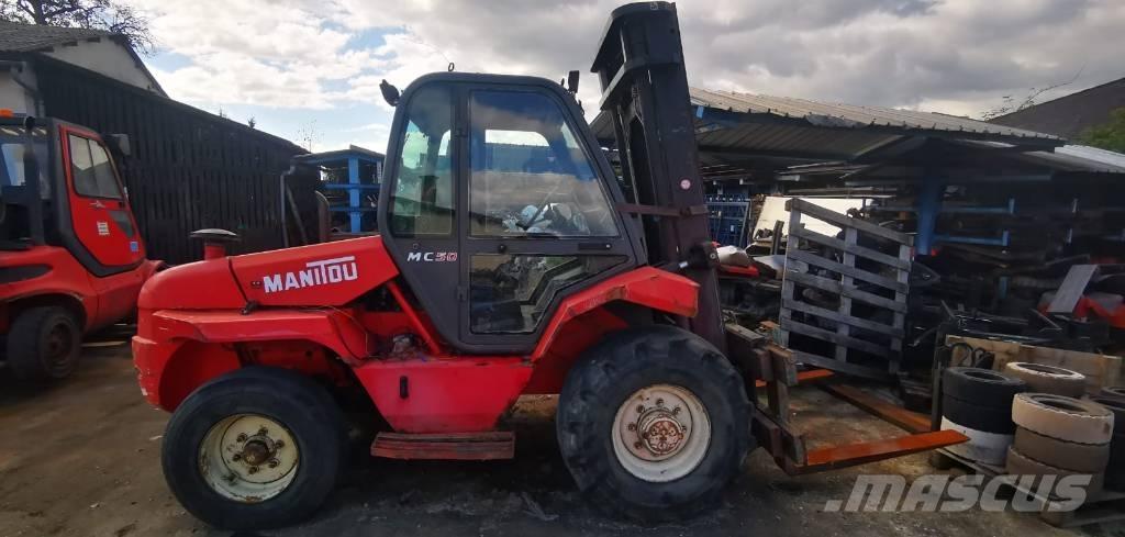 Manitou MC 50 Apvidus autokrāvējs