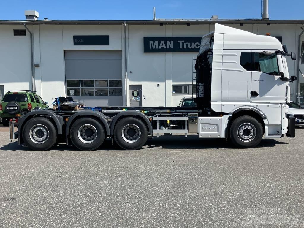 MAN TGX 35.520 Treileri ar āķi