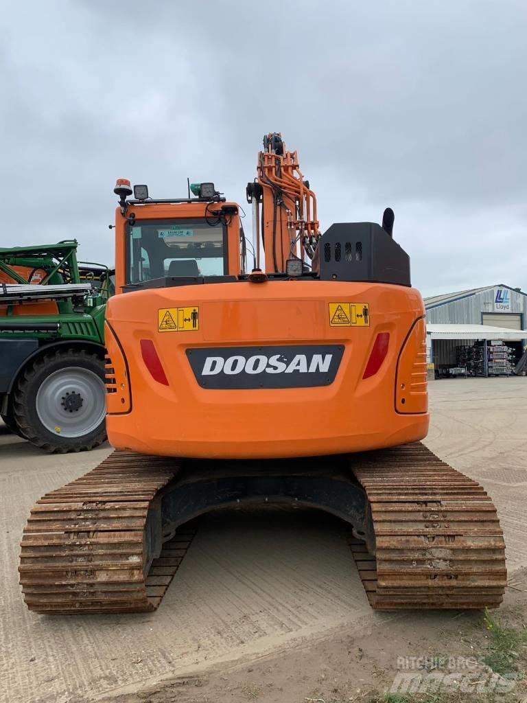 Doosan DX 140 LCR - 5 Kāpurķēžu ekskavatori