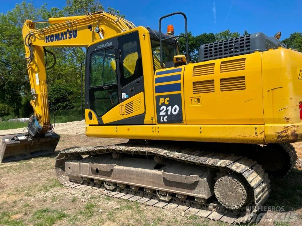 Komatsu PC210LC-11E0 Kāpurķēžu ekskavatori