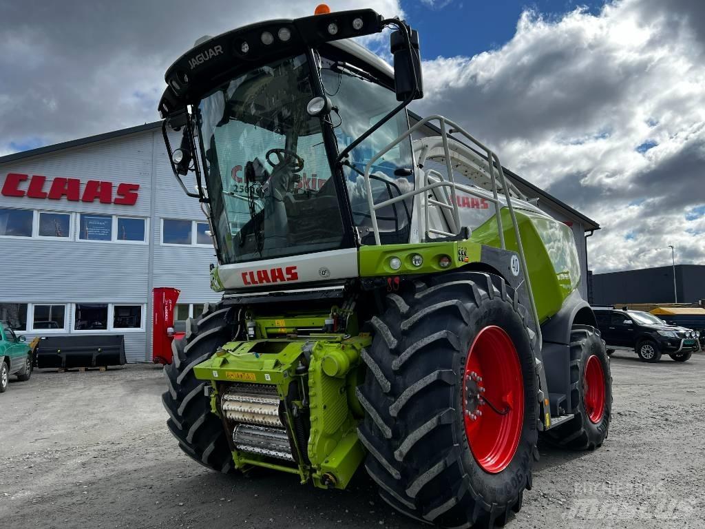 CLAAS Jaguar 950-4 Lopbarības novācēji