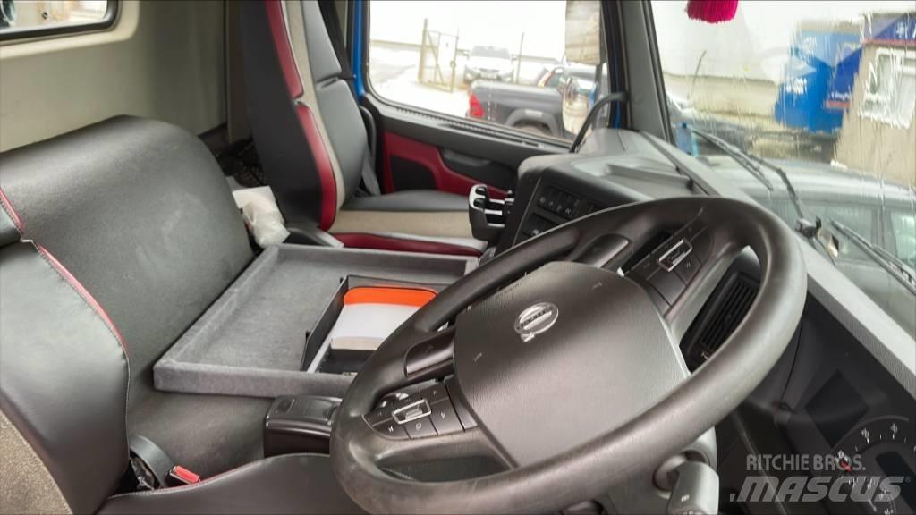 Volvo FM 420 Furgons