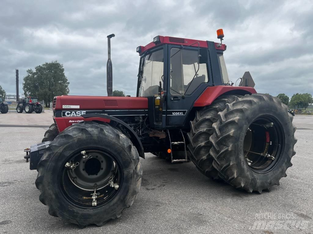 CASE 1056XL Traktori