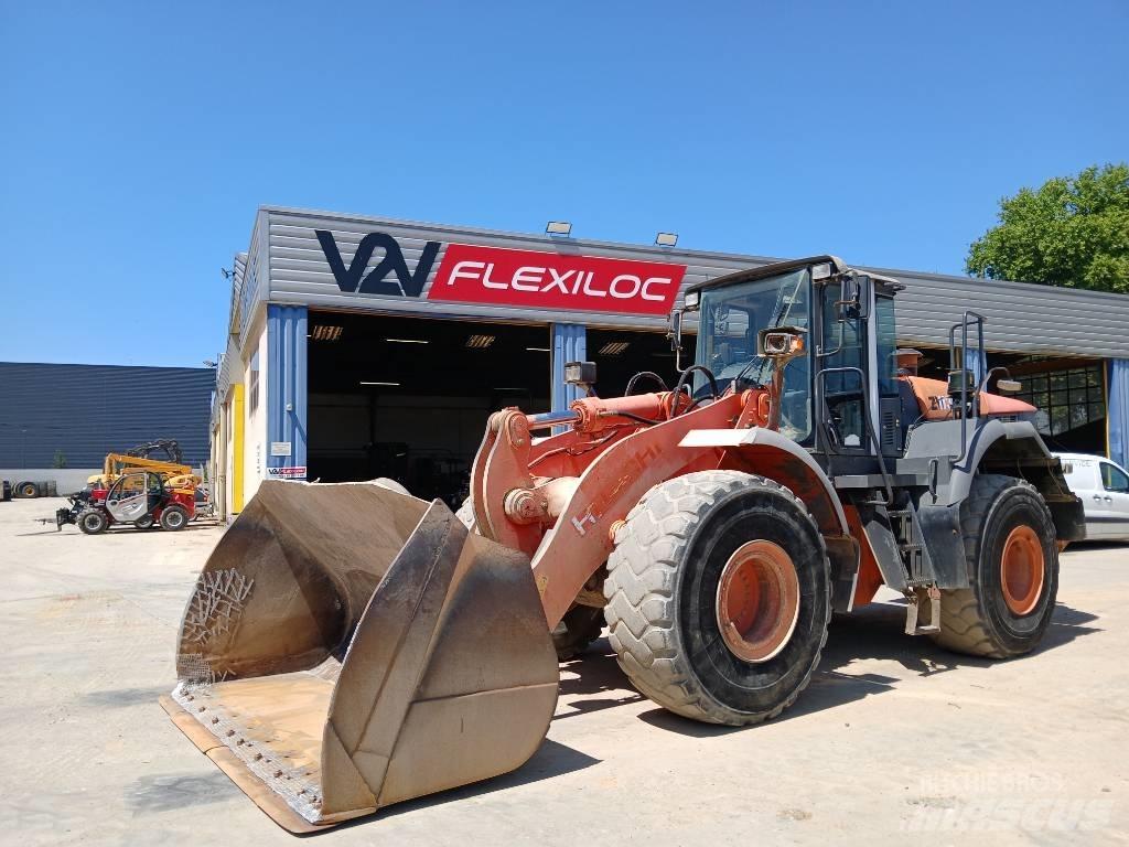 Hitachi ZW 310 Iekrāvēji uz riteņiem