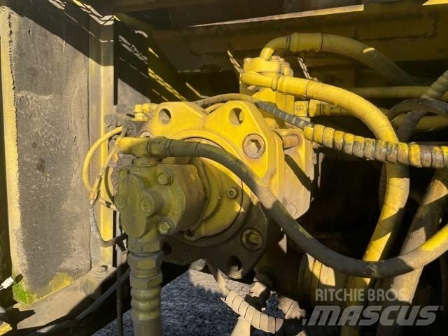 Kobelco SK 220 LC Kāpurķēžu ekskavatori