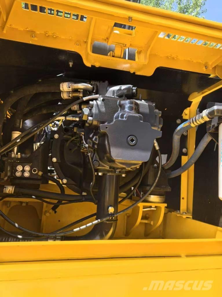 Komatsu PC 300 Kāpurķēžu ekskavatori