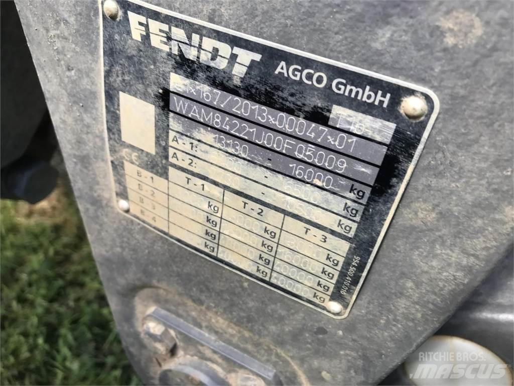 Fendt 828 Vario Traktori