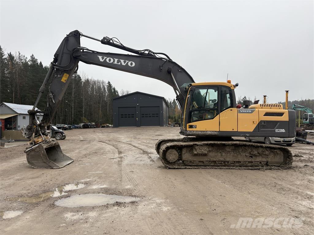 Volvo EC220DL Kāpurķēžu ekskavatori