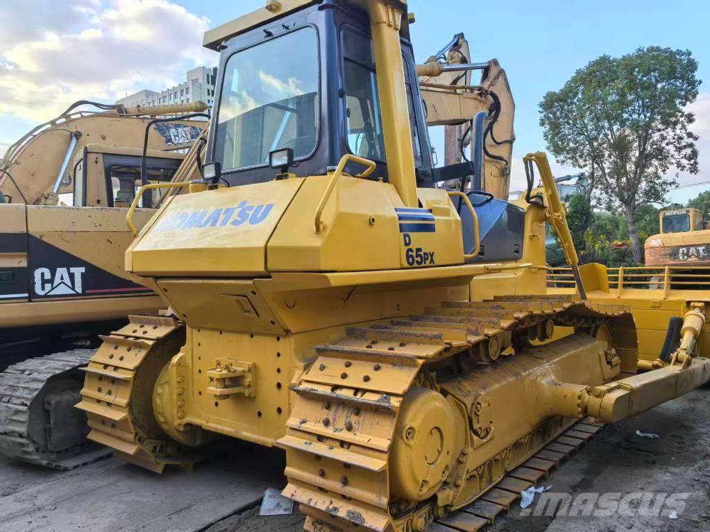 Komatsu D 65 PX-12 Kāpurķēžu buldozeri