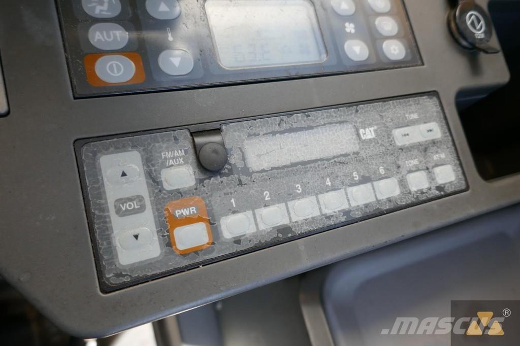 CAT 335F LCR Kāpurķēžu ekskavatori