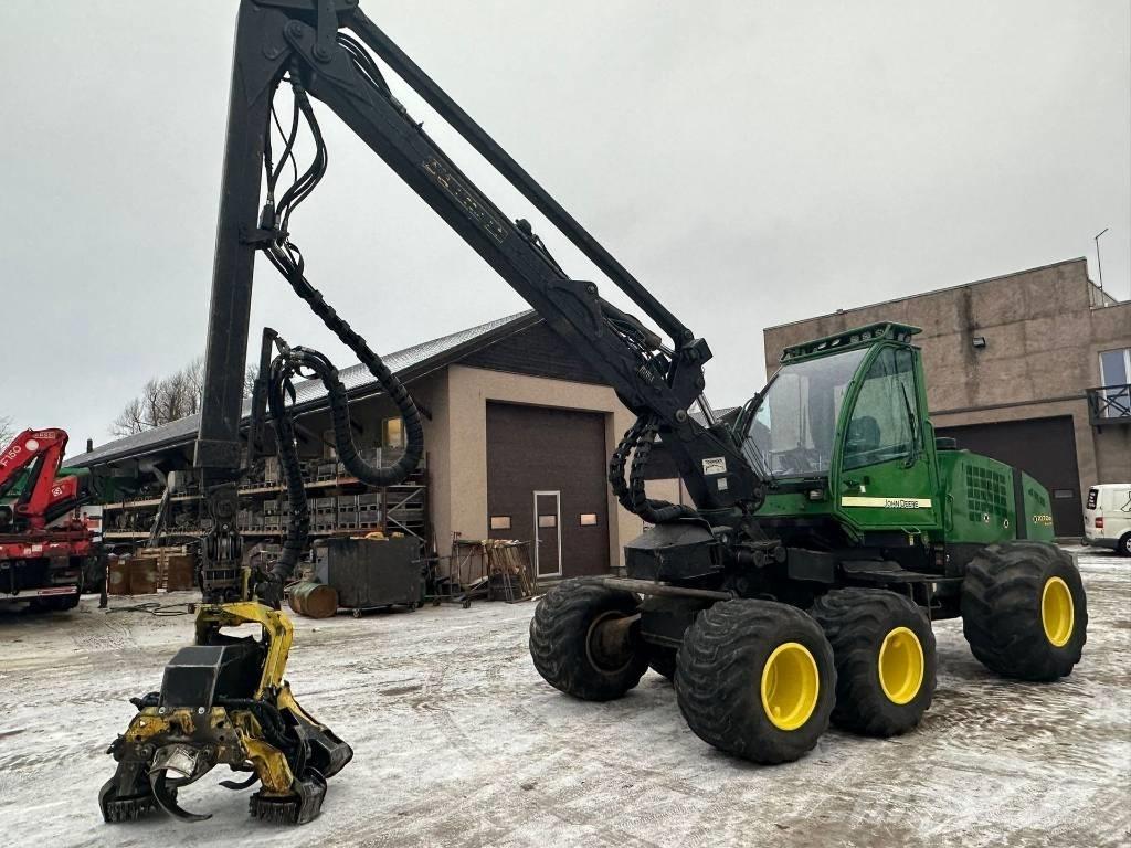 John Deere 1070 D Harvesteri