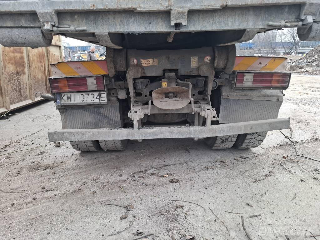 Mercedes-Benz 3244 Treileri ar āķi