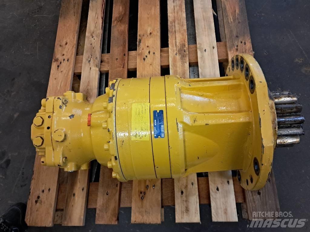 Komatsu PW 180-10 Transmisija