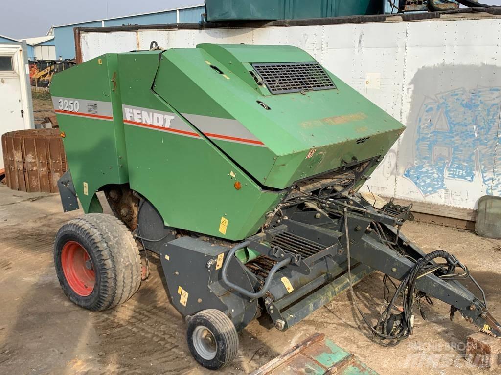 Fendt 3250 Rituļu preses