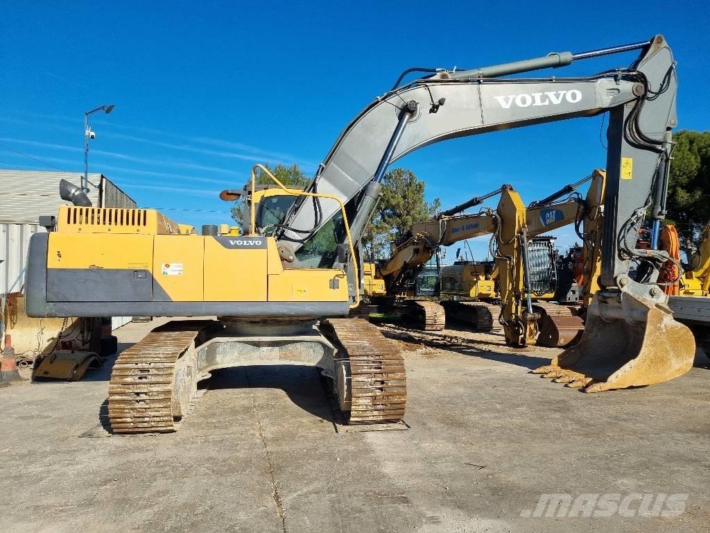 Volvo EC300DNL Kāpurķēžu ekskavatori