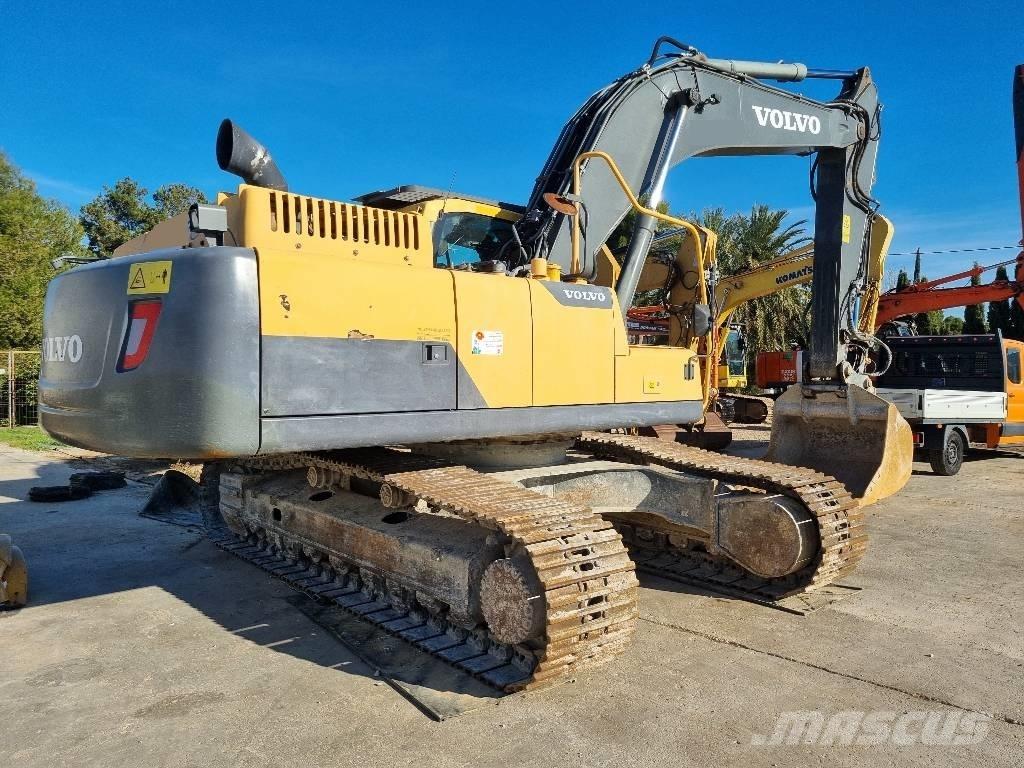 Volvo EC300DNL Kāpurķēžu ekskavatori