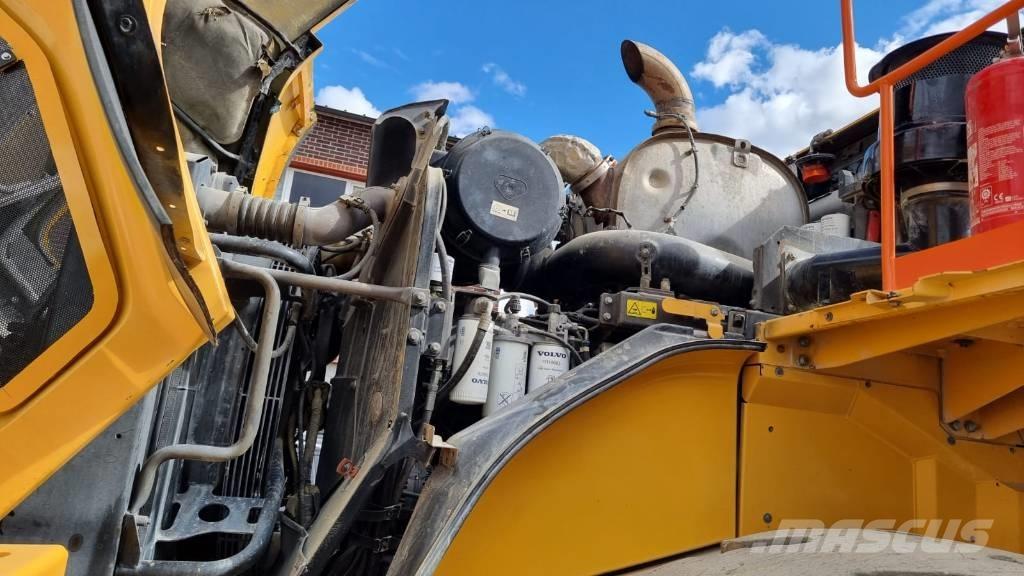 Volvo L 260 H Iekrāvēji uz riteņiem