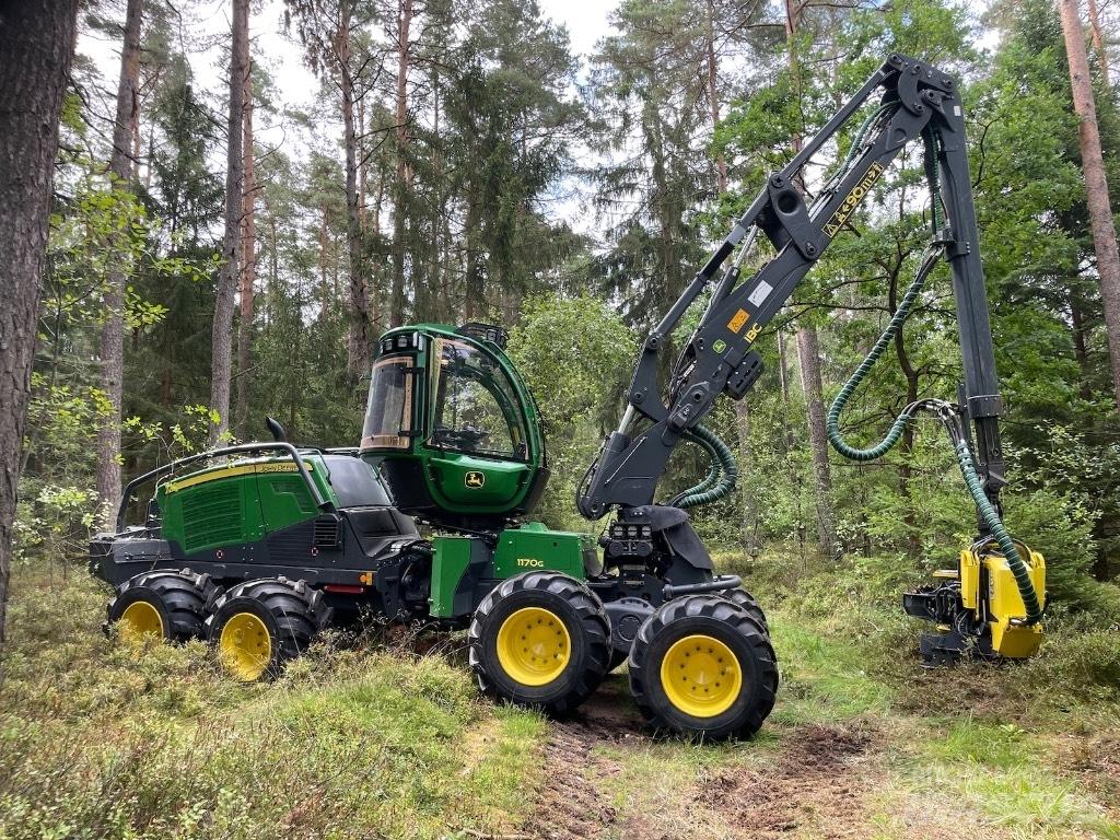 John Deere 1170G 8WD Harvesteri