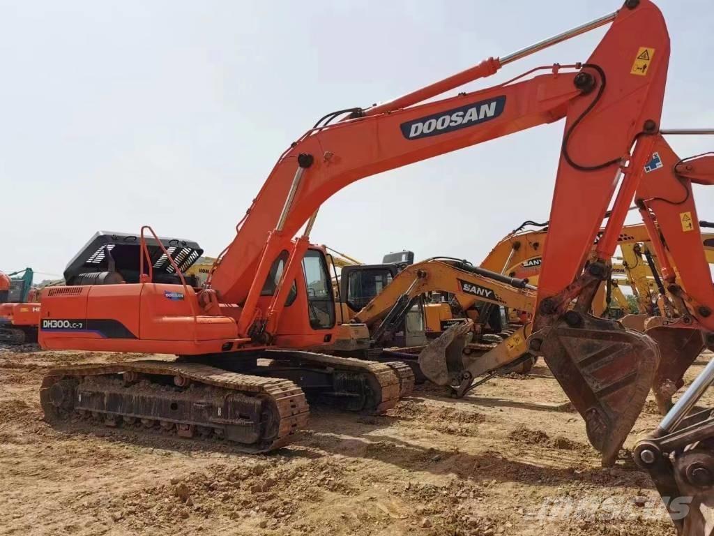 Doosan DH300LC-7 Kāpurķēžu ekskavatori