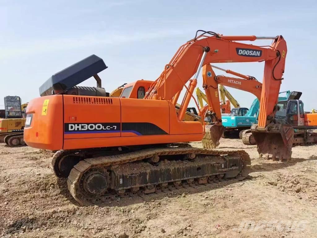Doosan DH300LC-7 Kāpurķēžu ekskavatori