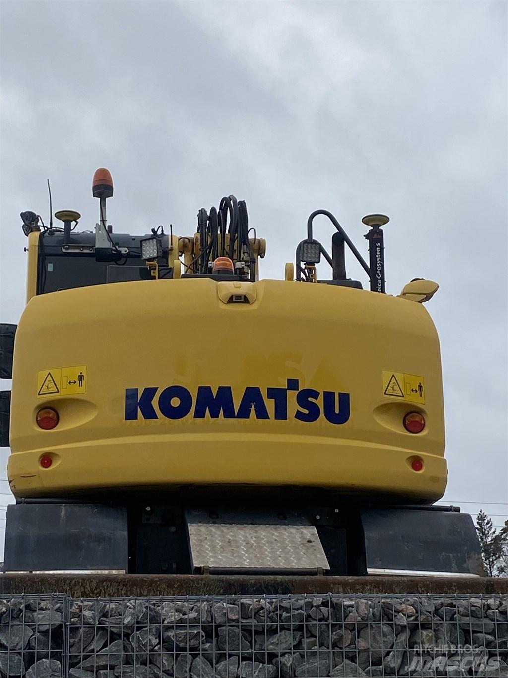 Komatsu PW148-10 Ekskavatori uz riteņiem