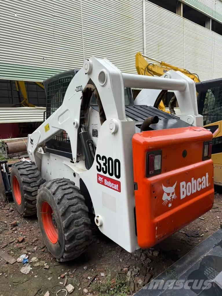 Bobcat S 300 Lietoti riteņu kompaktiekrāvēji