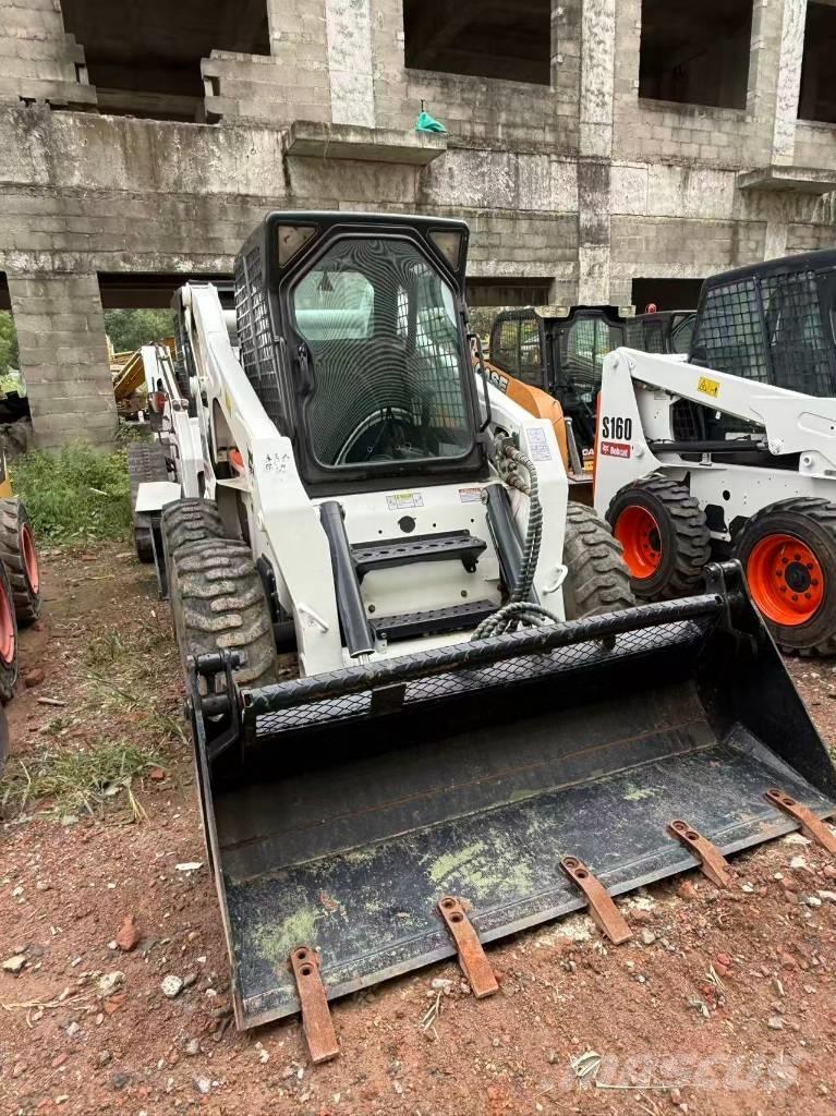 Bobcat S 300 Lietoti riteņu kompaktiekrāvēji