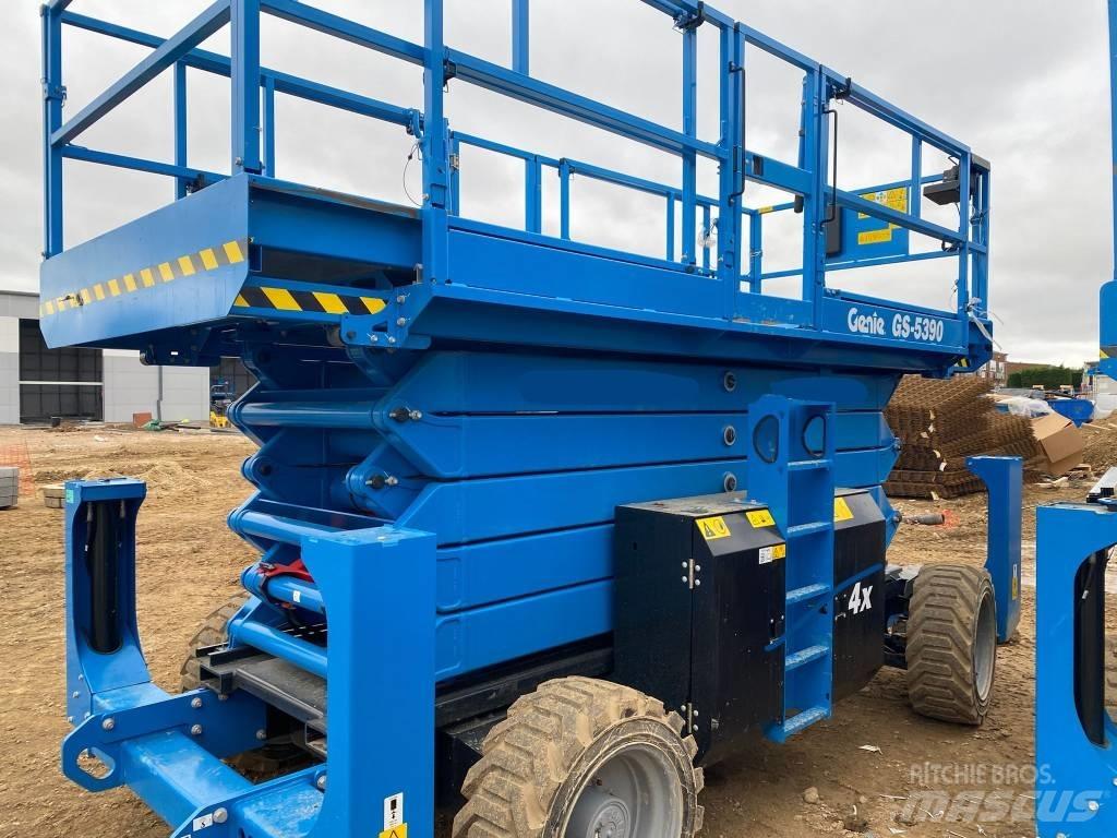 Genie GS 4390 RT Šķerveida pacēlāji