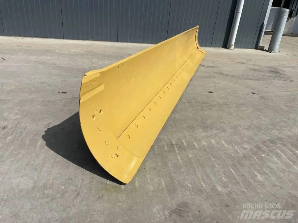 CAT 140H Moldboard Naži