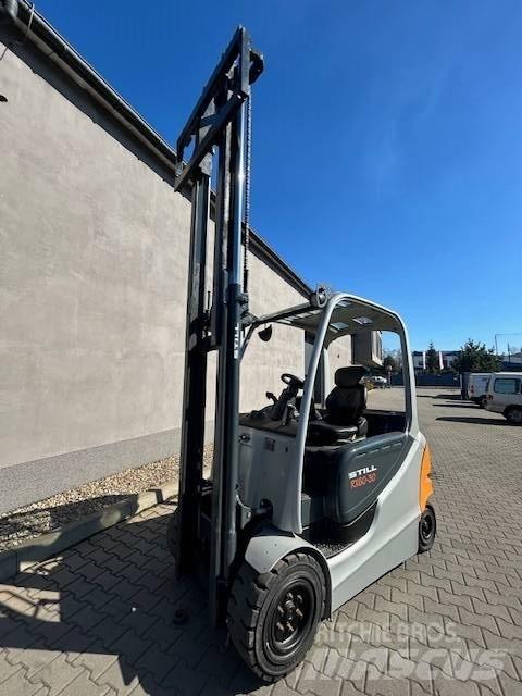 Still RX 60-30 Elektriskie iekrāvēji
