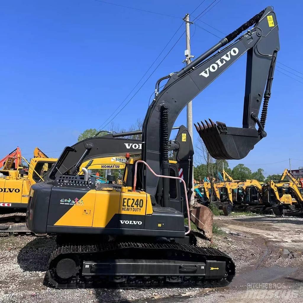 Volvo EC 240 Kāpurķēžu ekskavatori
