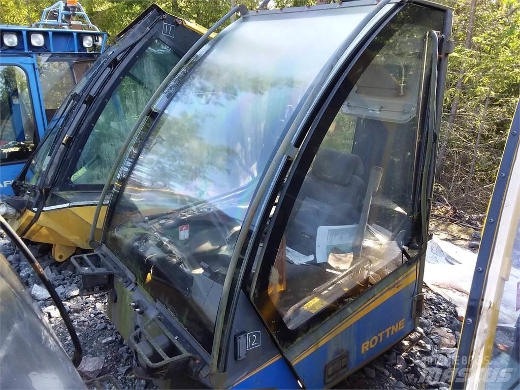 Rottne H20 Kabīnes un interjers