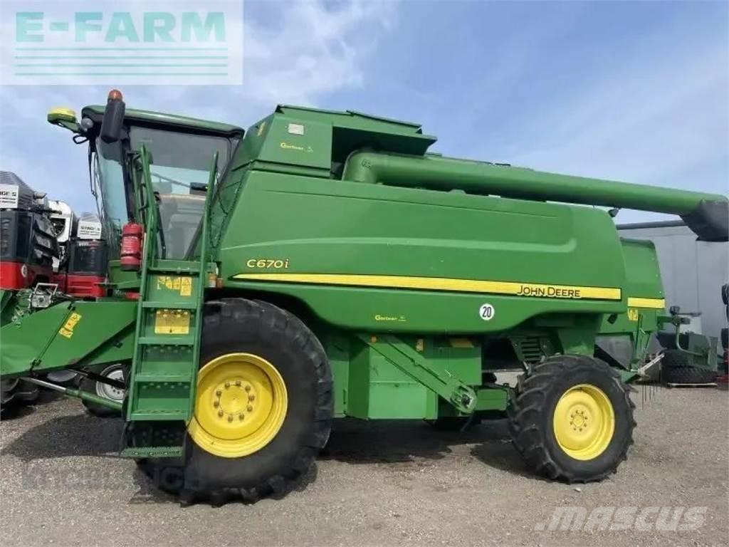 John Deere c670i Ražas novākšanas kombaini
