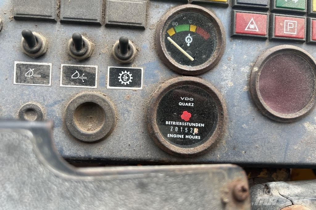 Volvo BM 4400 Iekrāvēji uz riteņiem