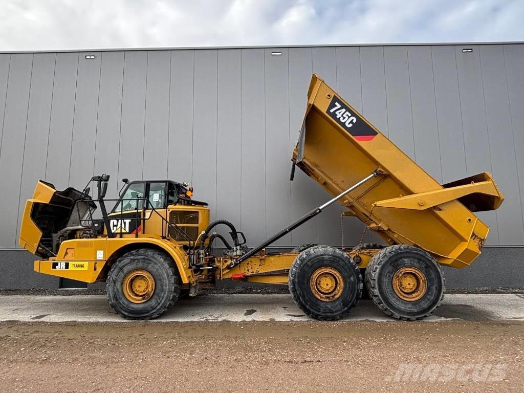 CAT 745 C Artikulētie pašizgāzēji