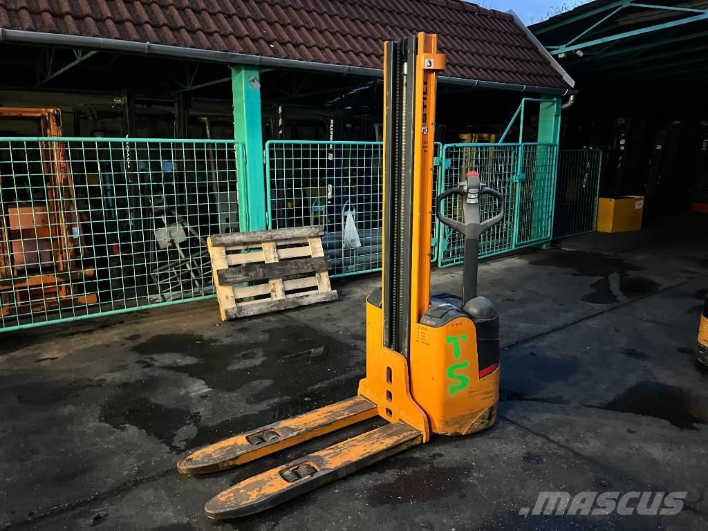 Still EGV12   V-4250 Pašgājēji krautnētāji