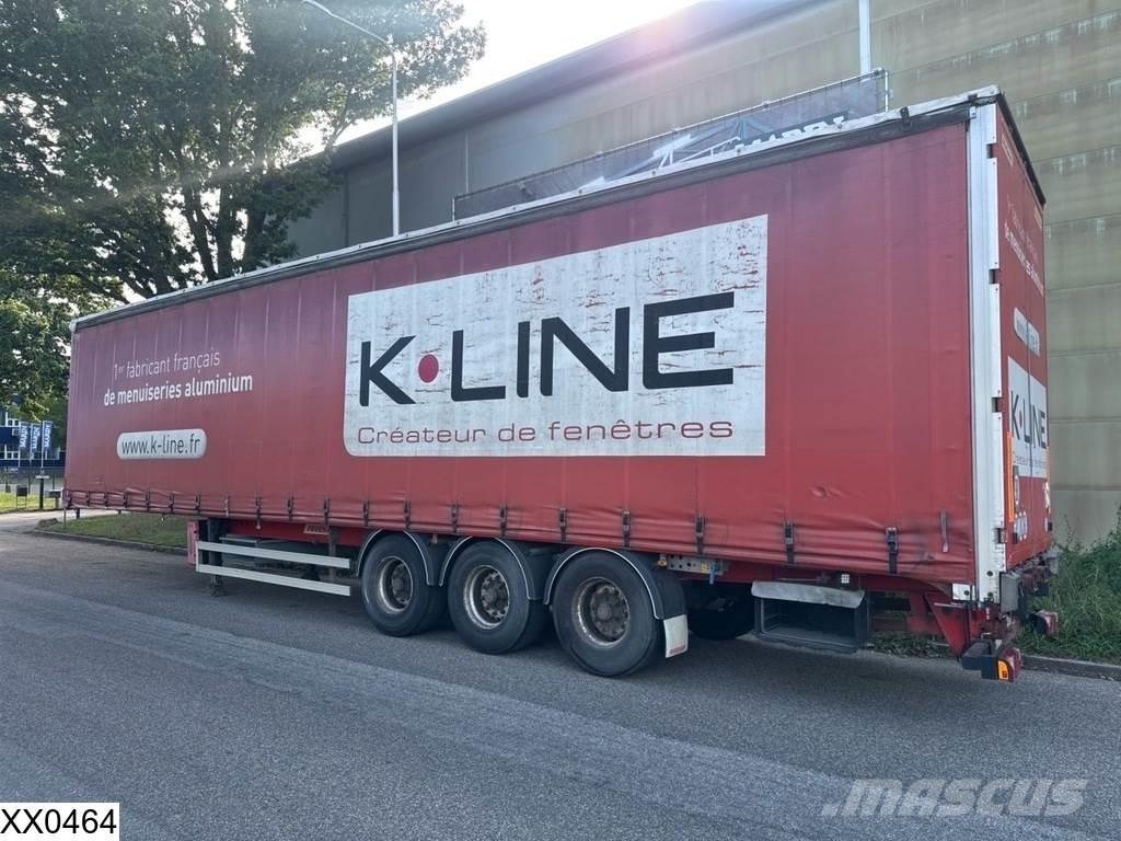 Fruehauf Tautliner Tents puspiekabes